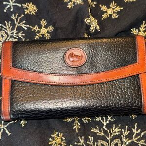 🦆 VINTAGE Dooney & Bourke AWL Black & Tan Leather Checkbook Organizer Wallet